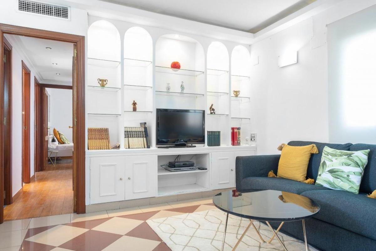 Alterhome Las Setas Seville Luaran gambar